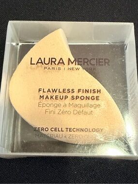 Laura Mercier Flawless Finish Makeup Sponge - Beige New FullSz